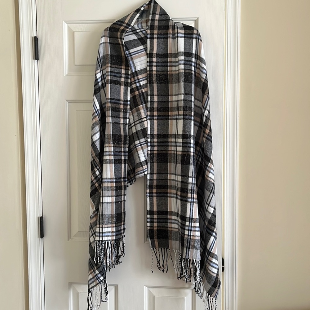 Vera Bradley Plaid Sparkly Scarf